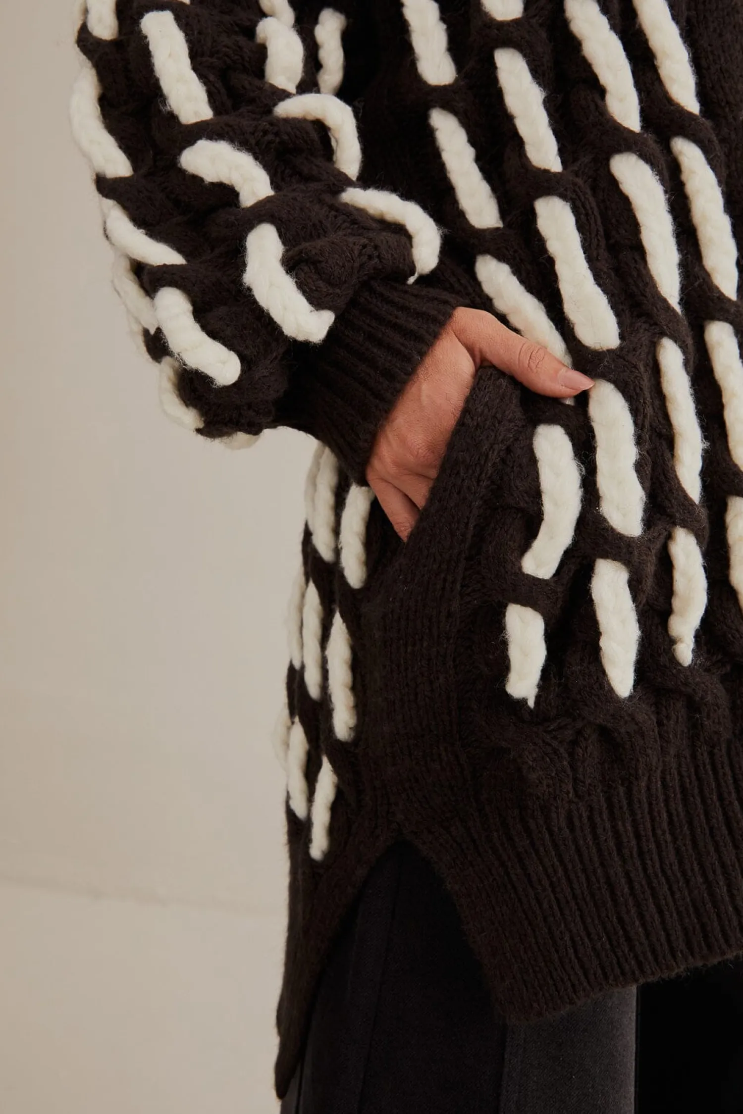 FARM Rio BLACK AND WHITE TEXTURED KNIT CARDIGAN
