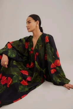 FARM Rio BLACK ANTHURIUM V NECK MAXI DRESS