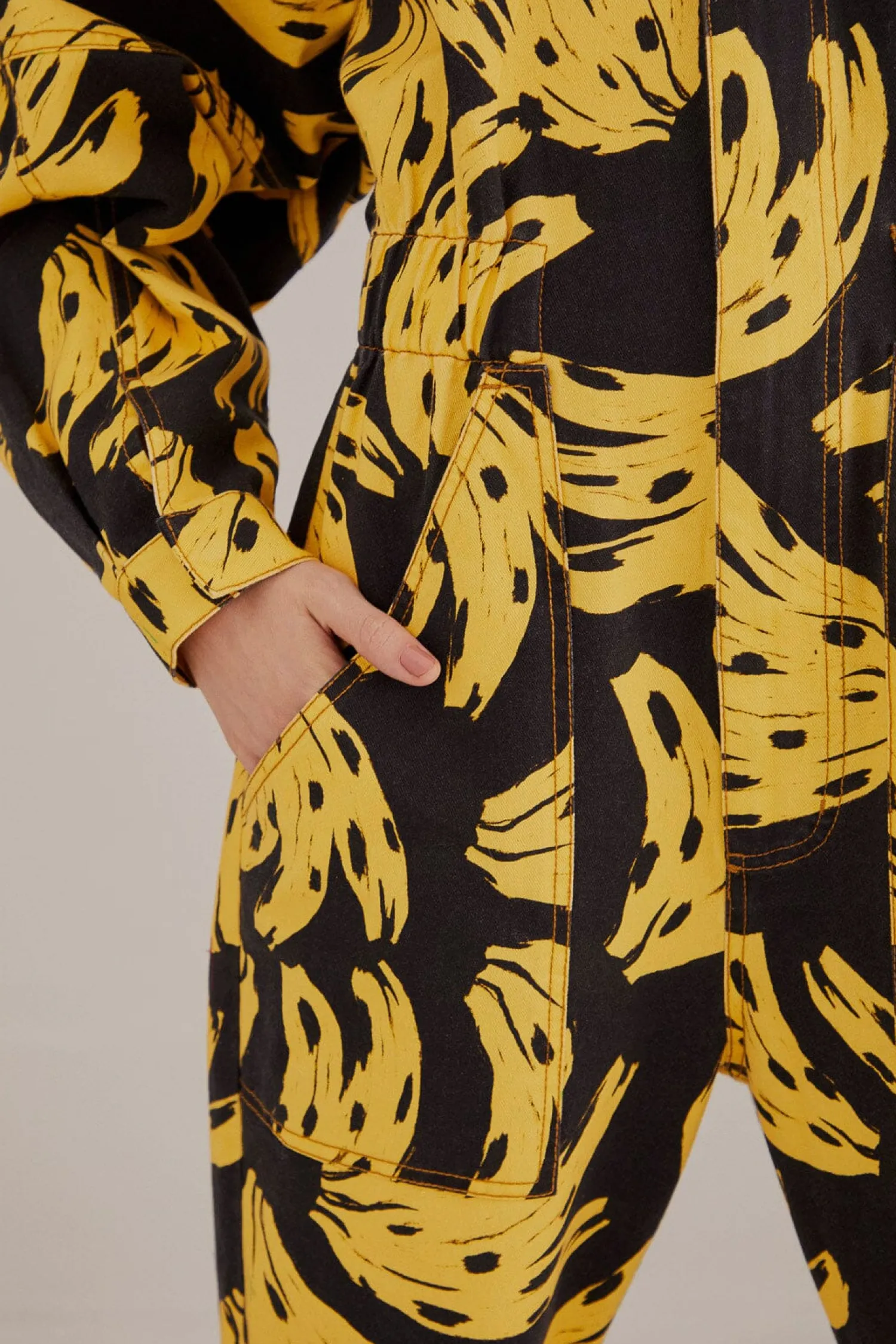 FARM Rio BLACK BOSSA BANANA JUMPSUIT