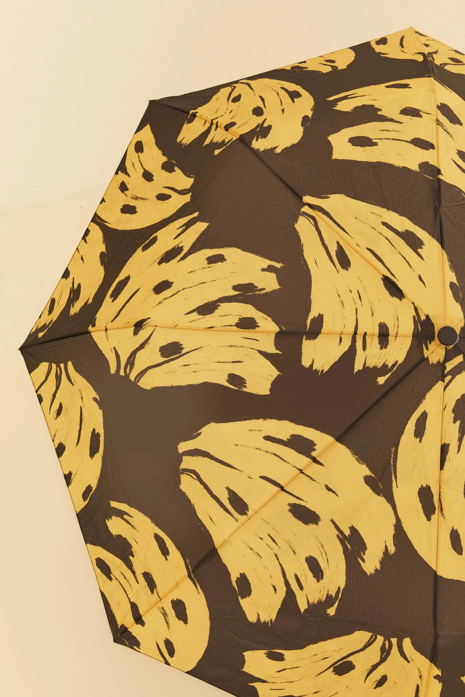 FARM Rio BLACK BOSSA BANANA UMBRELLA