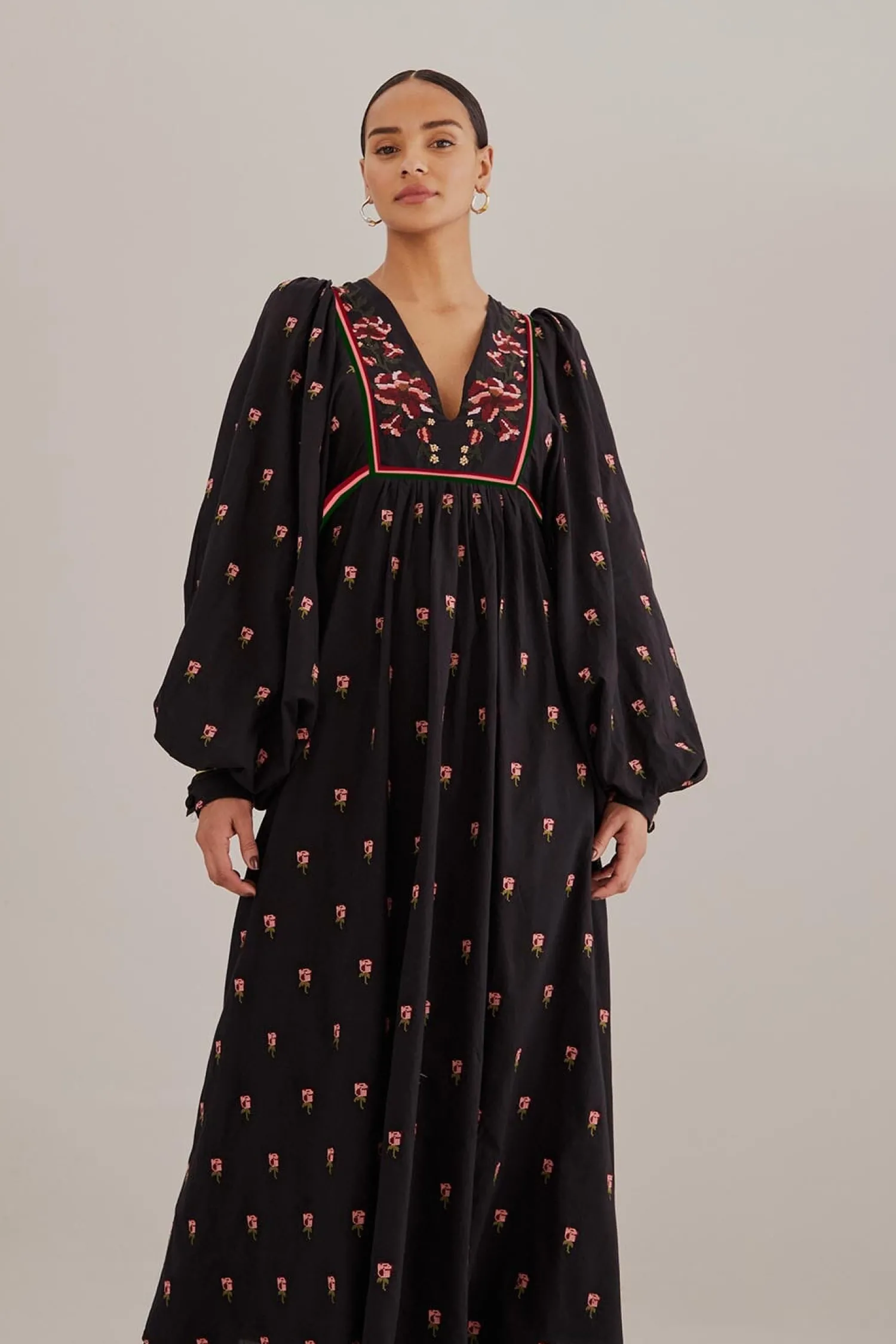 FARM Rio BLACK FLORAL EMBROIDERED V NECK MAXI DRESS