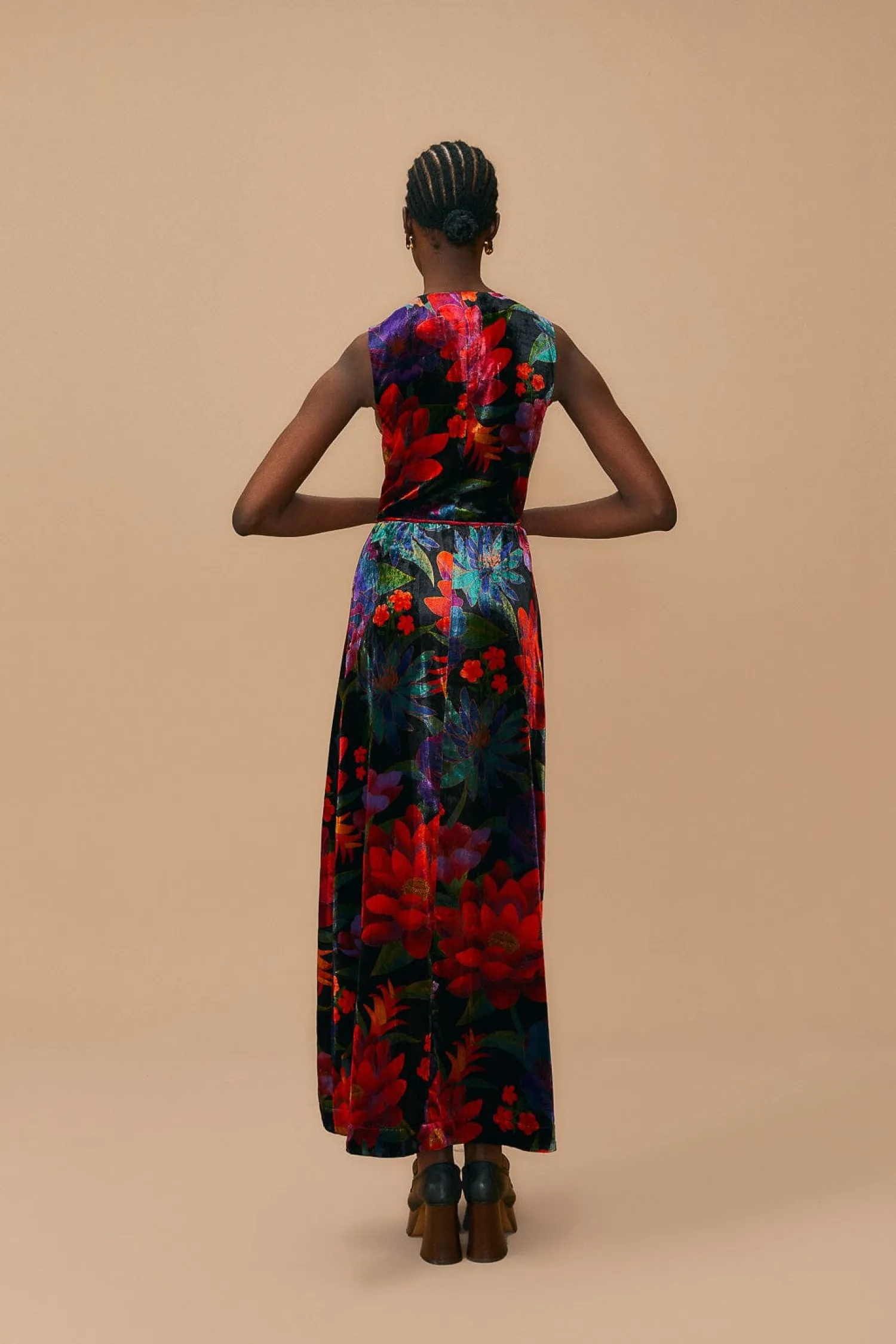 FARM Rio BLACK FLOWER SEASON MAXI WRAP DRESS