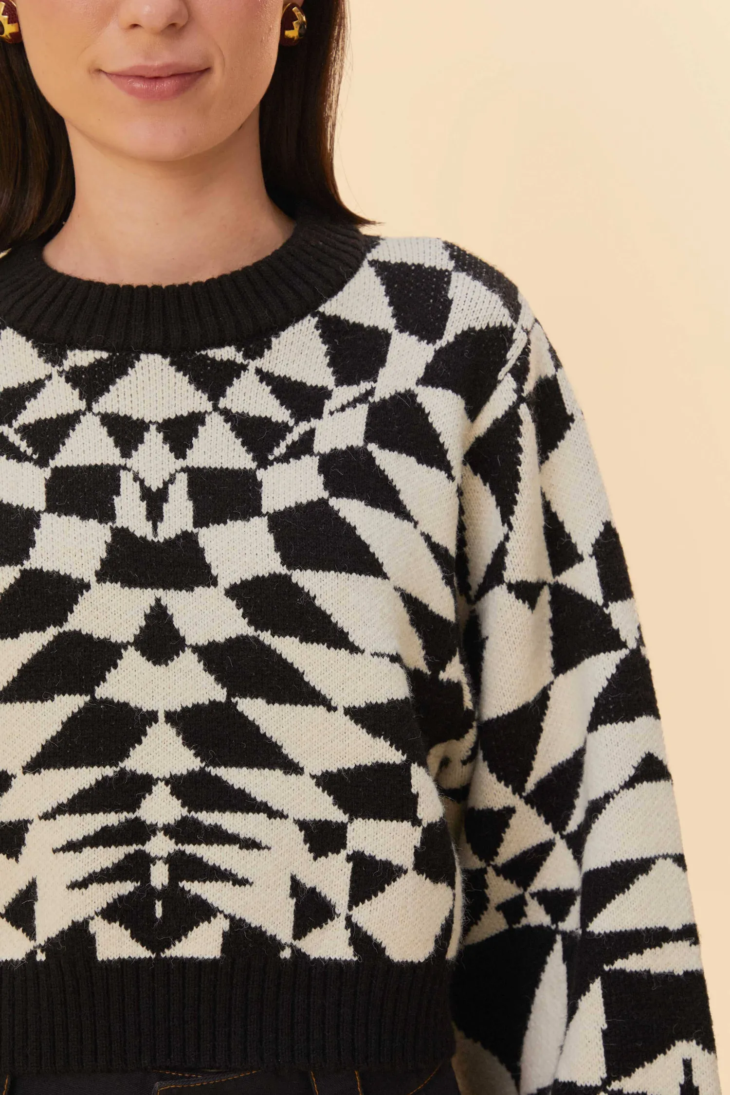 FARM Rio BLACK HEART DECO KNIT SWEATER