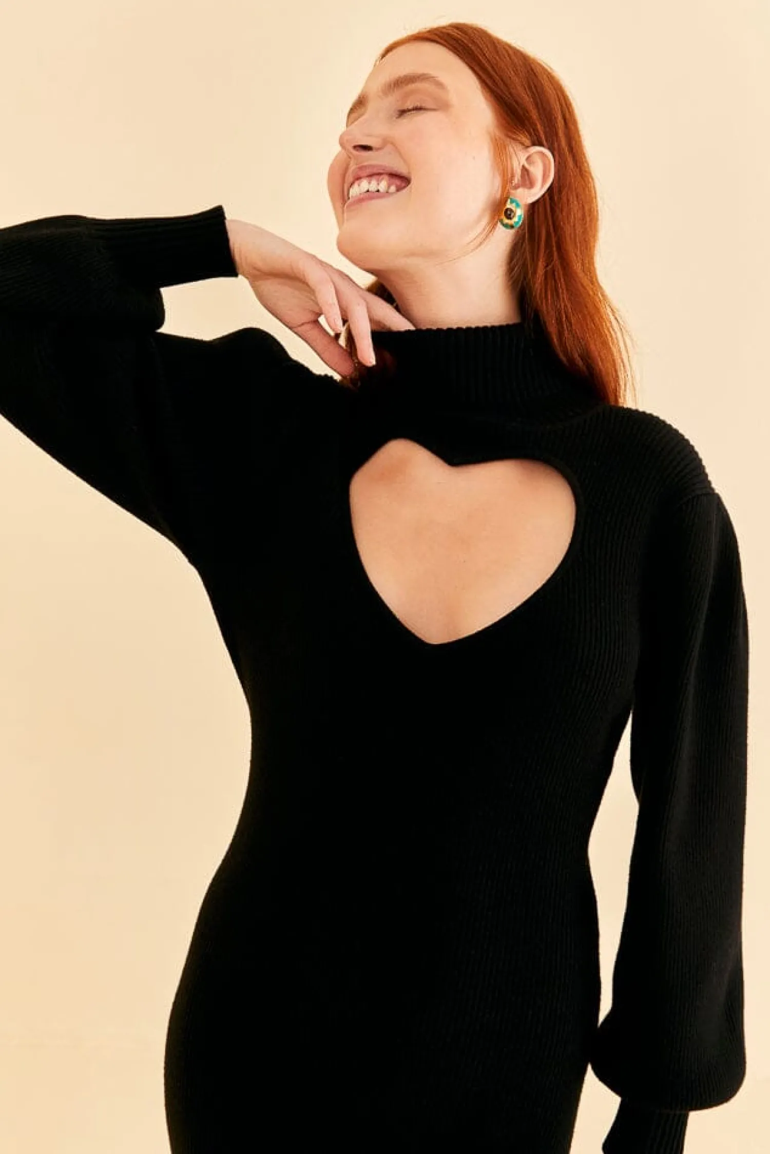 FARM Rio BLACK HEART NECKLINE KNIT DRESS