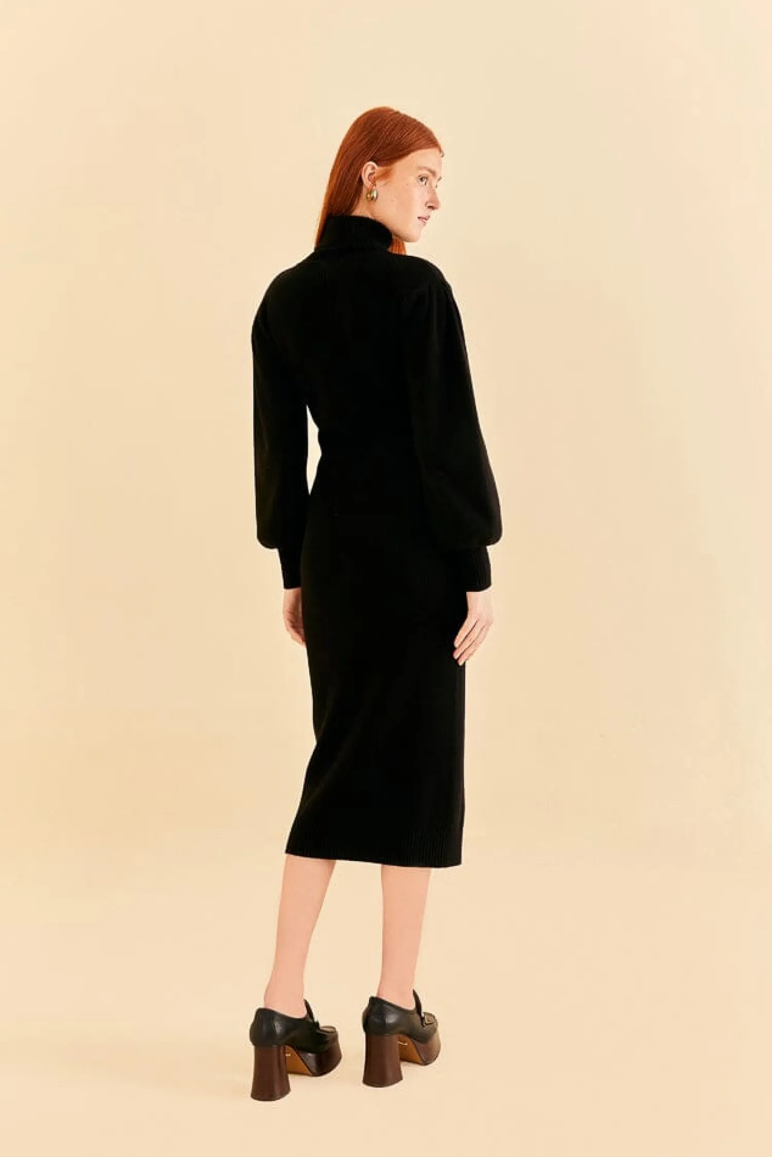 FARM Rio BLACK HEART NECKLINE KNIT DRESS