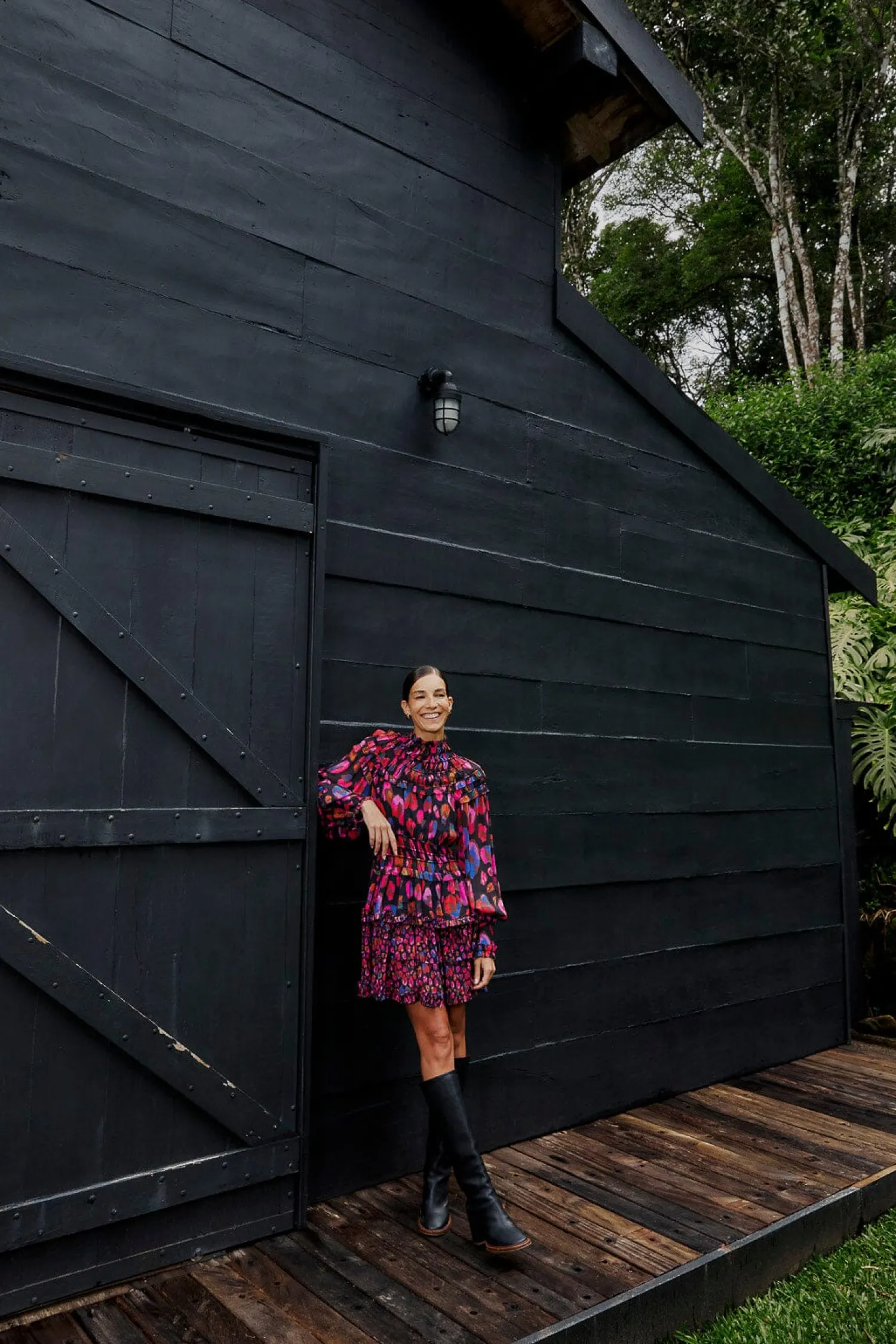 FARM Rio BLACK IRIDESCENT LEOPARDS RUFFLE MINI DRESS