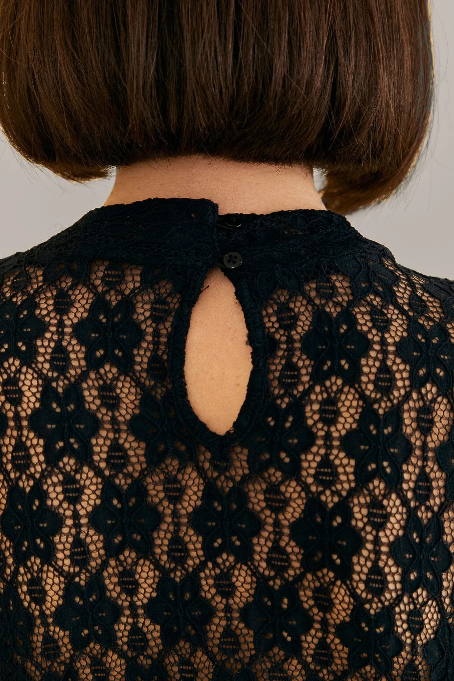 FARM Rio BLACK LACE LONG SLEEVE BLOUSE
