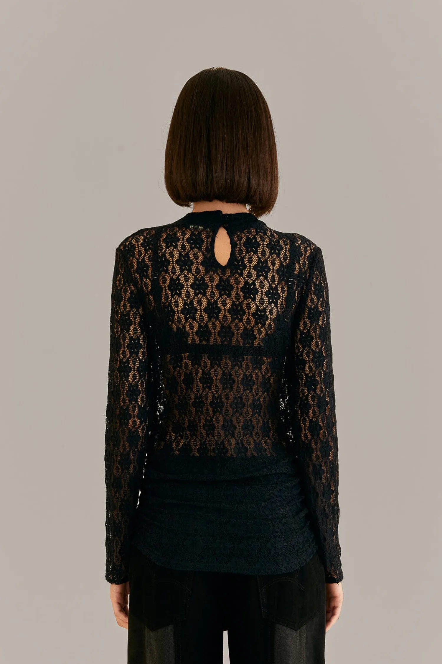 FARM Rio BLACK LACE LONG SLEEVE BLOUSE
