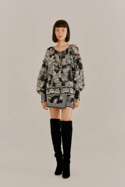 FARM Rio  BLACK PAISLEY BLOOM MINI SKIRT