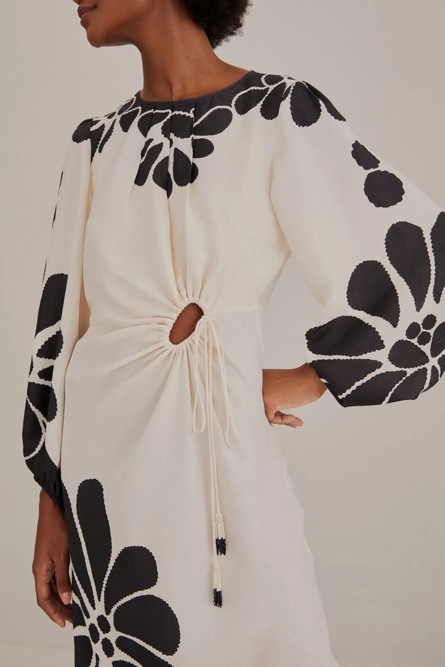 FARM Rio BLACK PALERMO CUT OUT LENZING™ ECOVERO™ VISCOSE MAXI DRESS