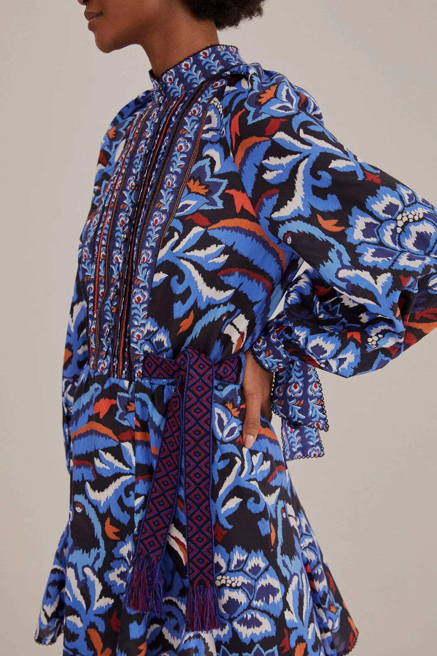 FARM Rio BLACK TOUCANS SCARF LONG SLEEVE MINI DRESS