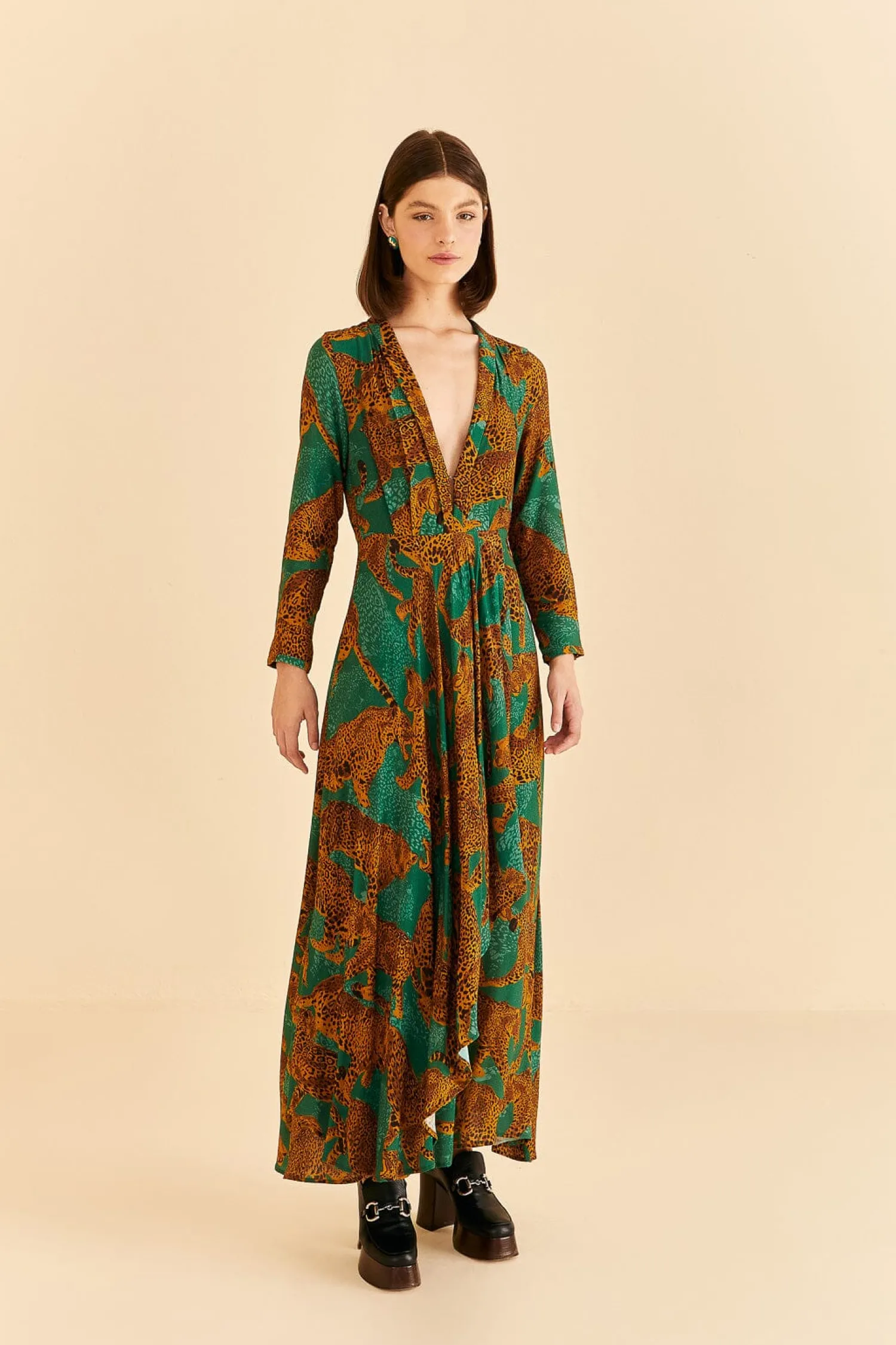 FARM Rio GREEN ARTSY LEOPARDS LONG SLEEVE MAXI DRESS