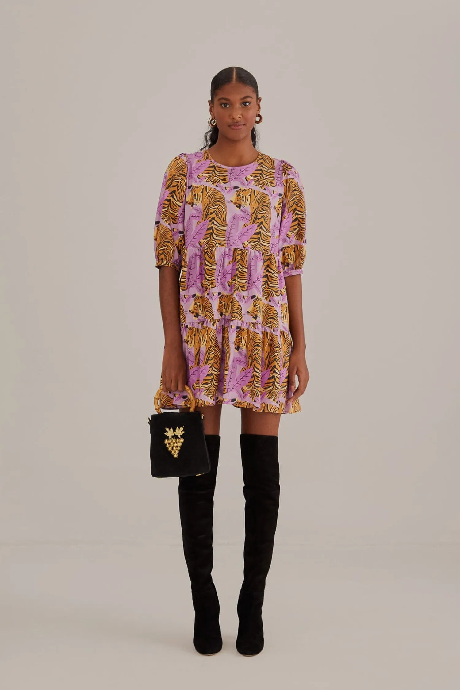 FARM Rio LAVENDER TIGER LEAVES PUFF SLEEVE MINI DRESS