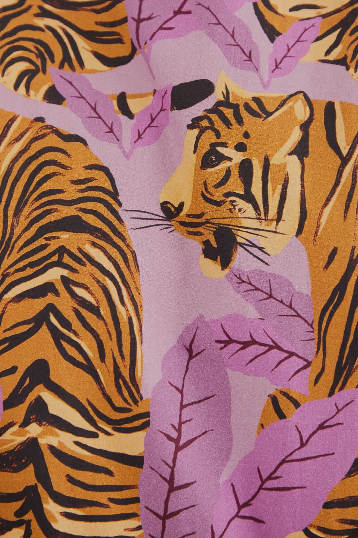 FARM Rio LAVENDER TIGER LEAVES PUFF SLEEVE MINI DRESS