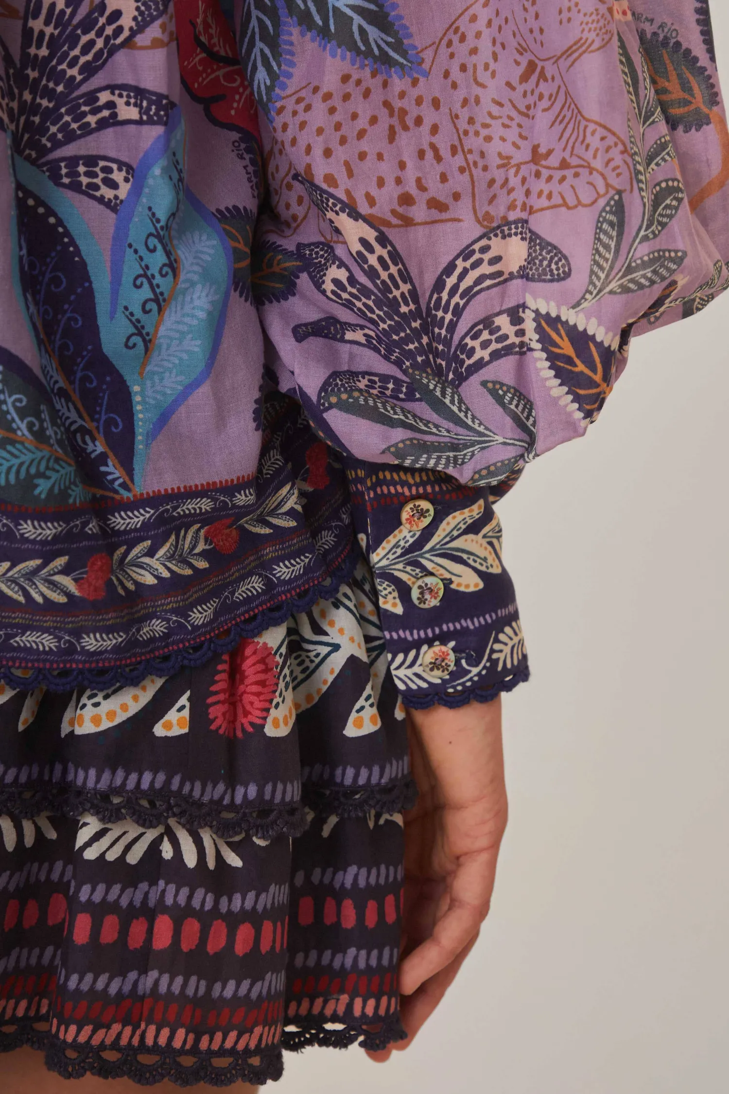 FARM Rio LAVENDER WILD NIGHT LONG SLEEVE BLOUSE