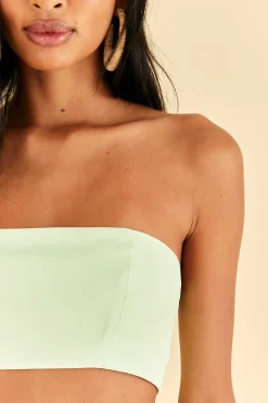 FARM Rio  MINT SLEEVELESS CROP TOP