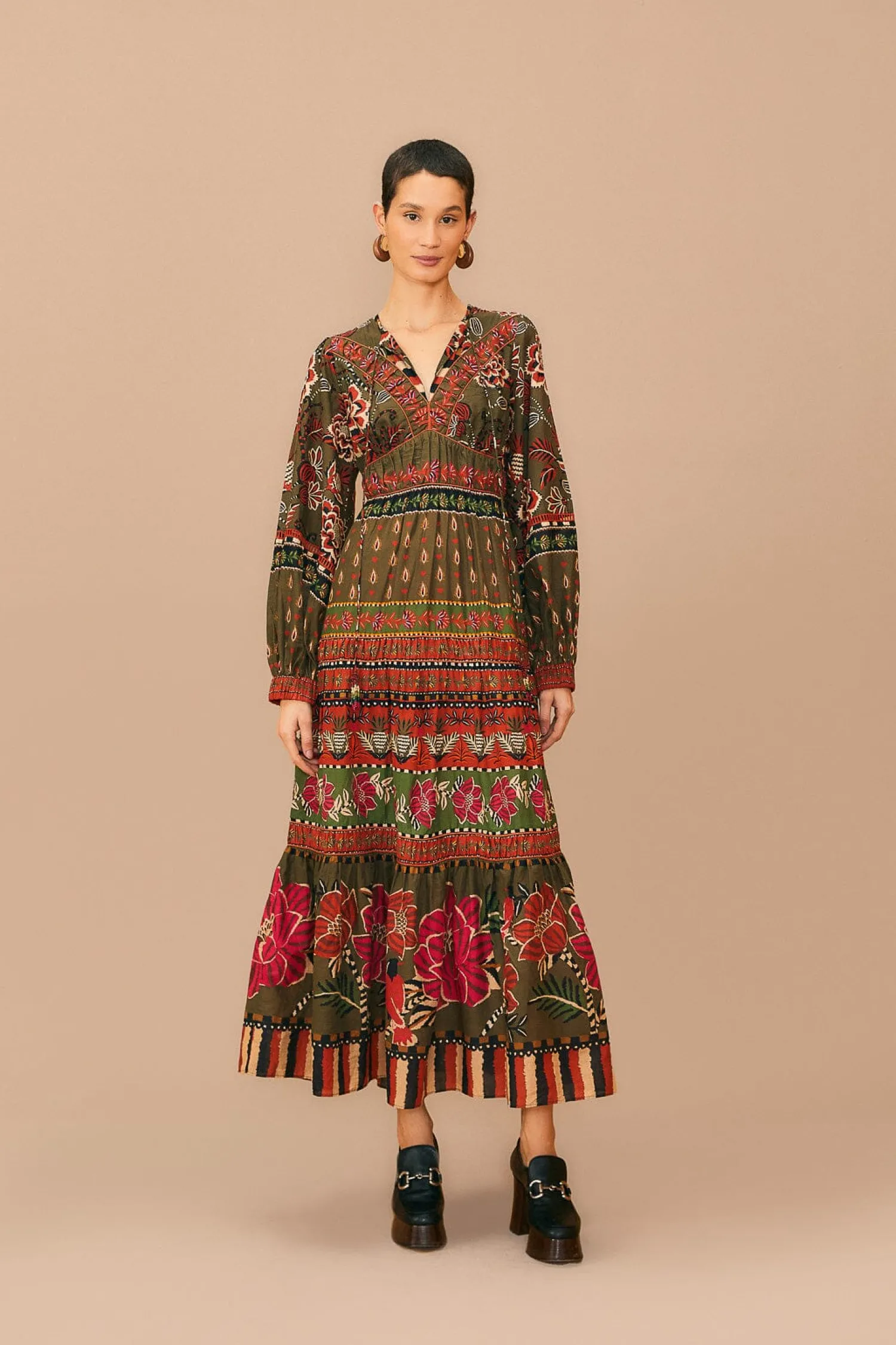 FARM Rio MULTICOLOR AINIKA FLORAL GARDEN MAXI DRESS