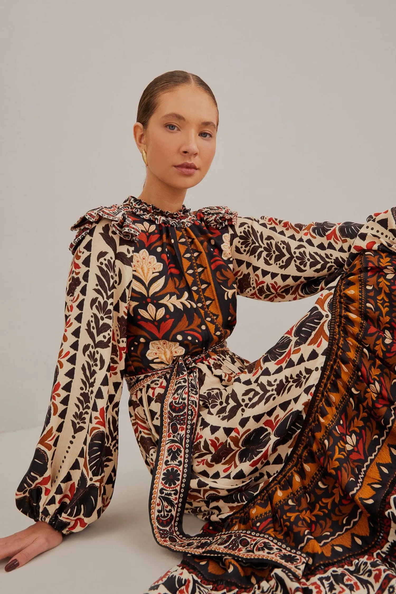 FARM Rio MULTICOLOR TAPESTRY GARDEN HIGH NECK MIDI DRESS