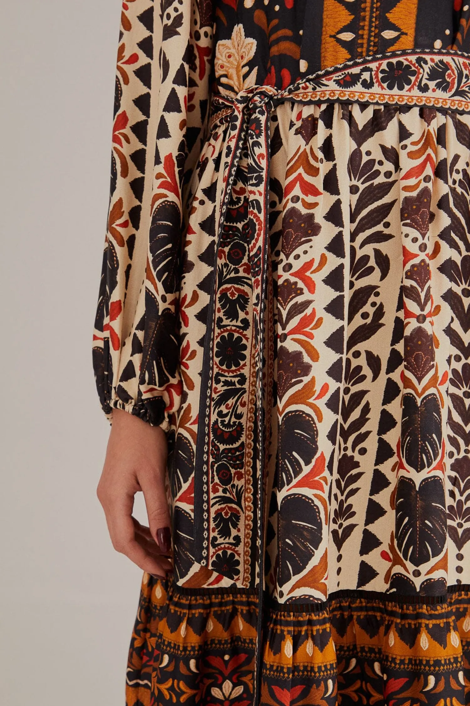 FARM Rio MULTICOLOR TAPESTRY GARDEN HIGH NECK MIDI DRESS