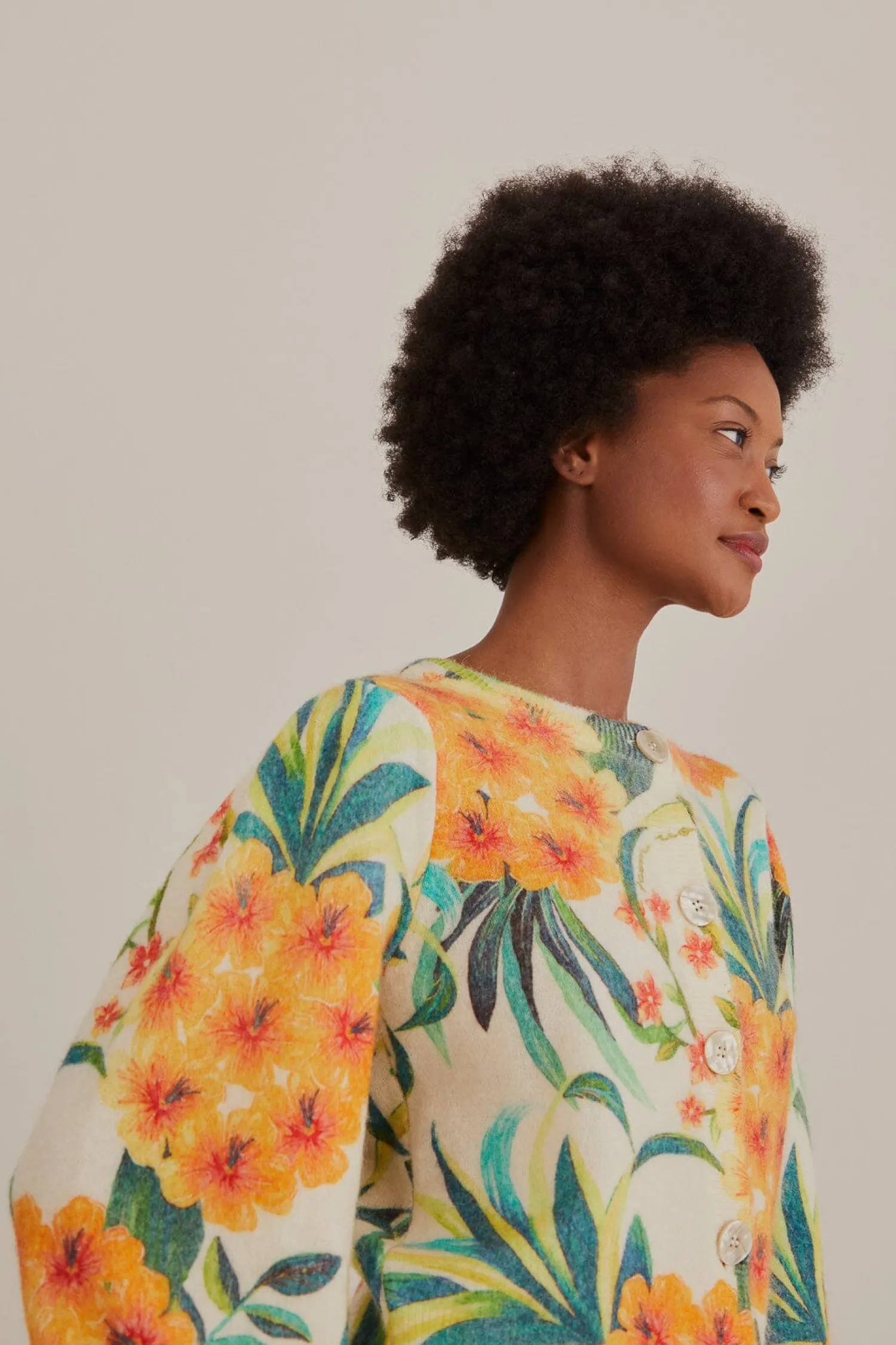 FARM Rio OFF-WHITE PINEAPPLE BLOOM KNIT CARDIGAN