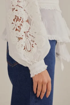 FARM Rio  OFF-WHITE V NECK BLOUSE