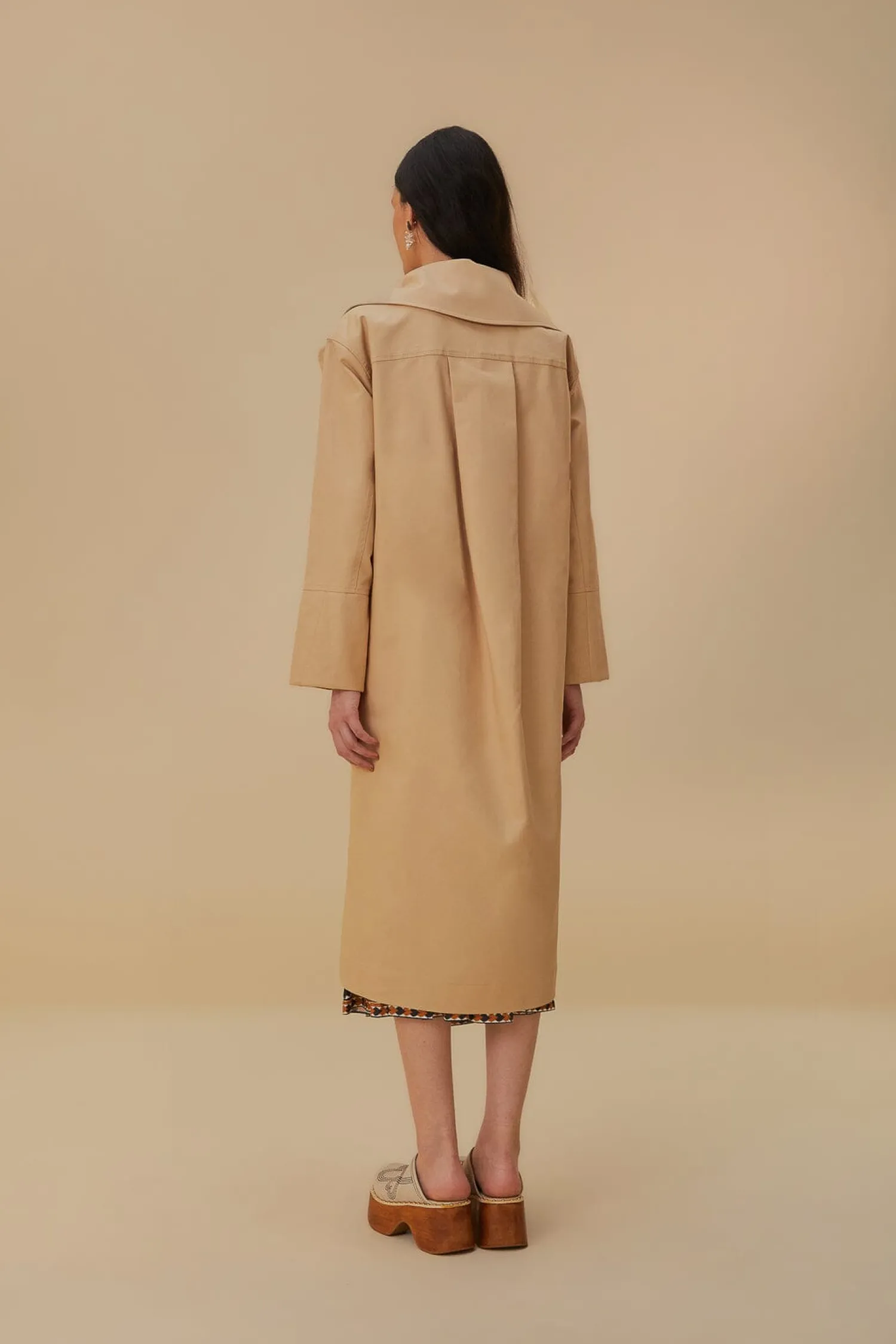 FARM Rio POCKETS OVER NUDE TRENCH COAT