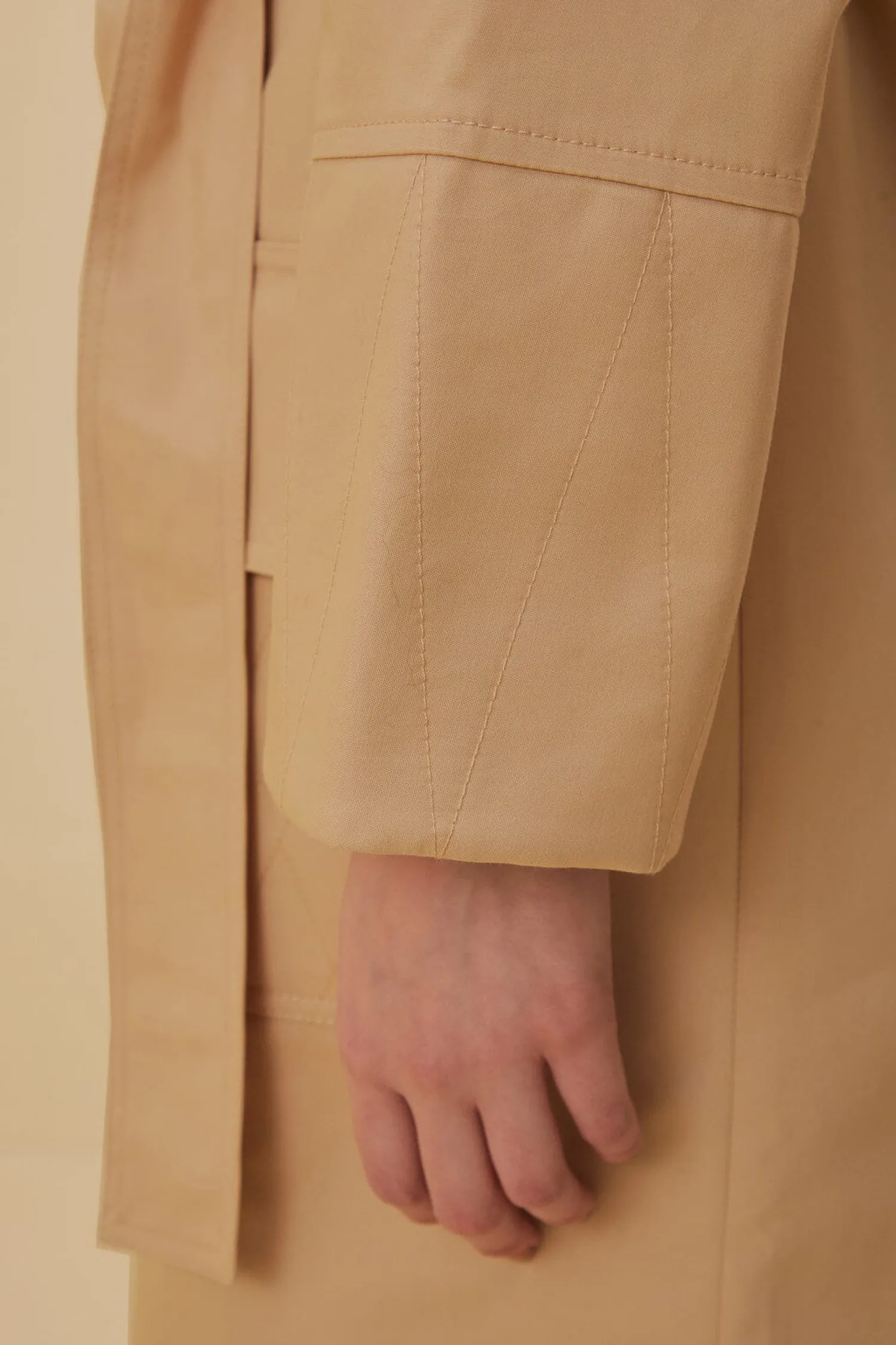 FARM Rio POCKETS OVER NUDE TRENCH COAT