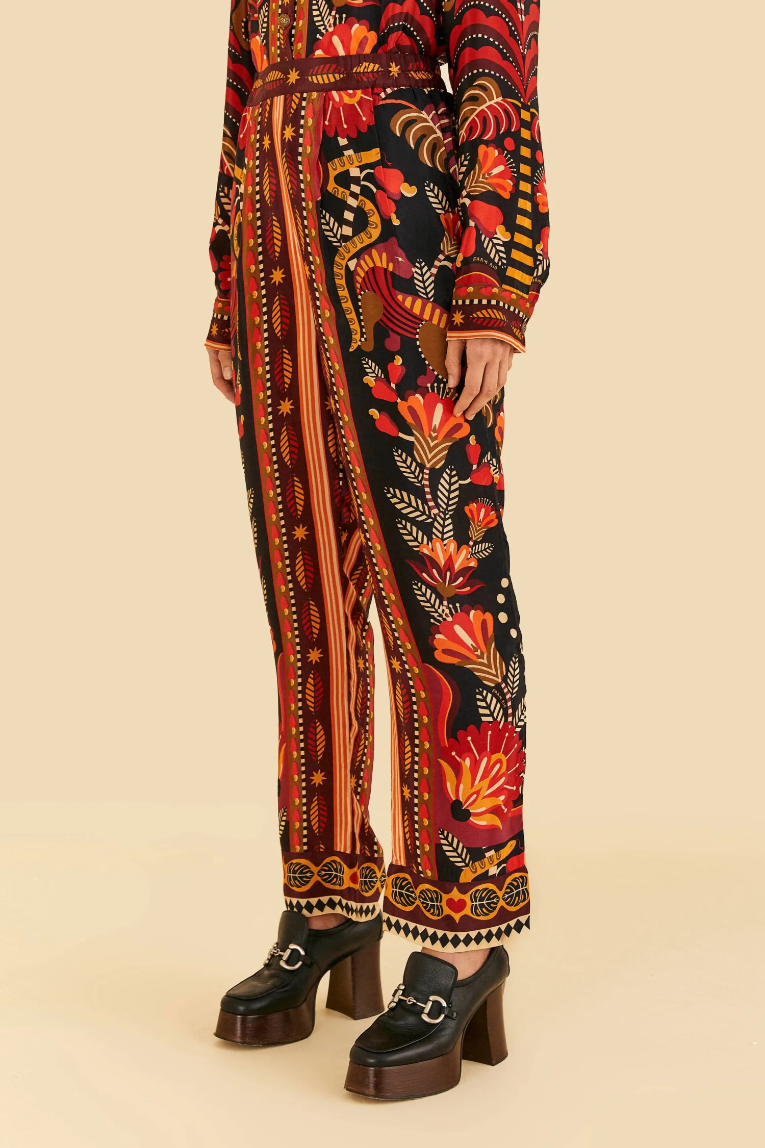 FARM Rio RED NATURE BEAUTY SCARF PANTS