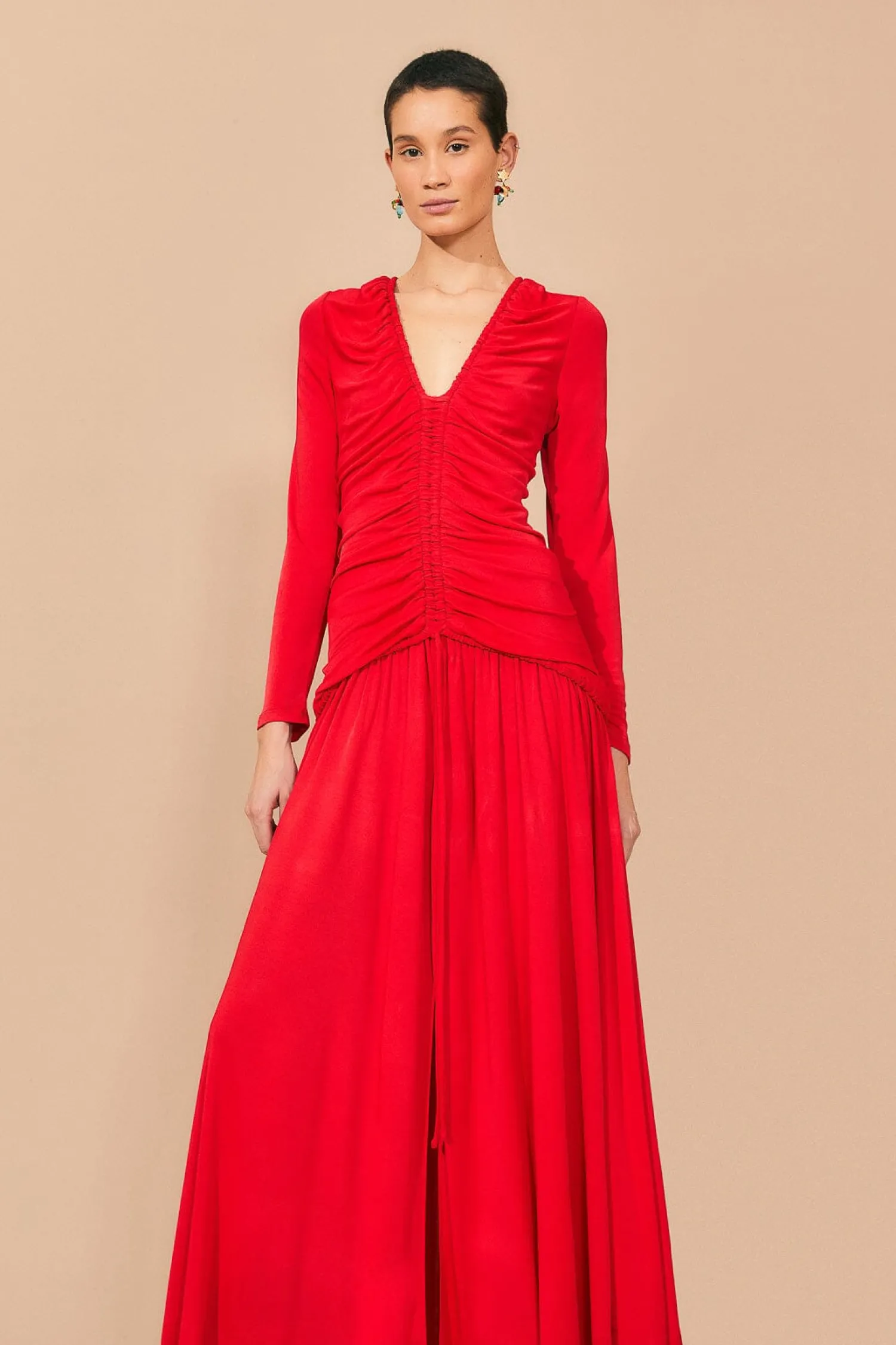 FARM Rio RED V NECKLINE LONG SLEEVE MIDI DRESS