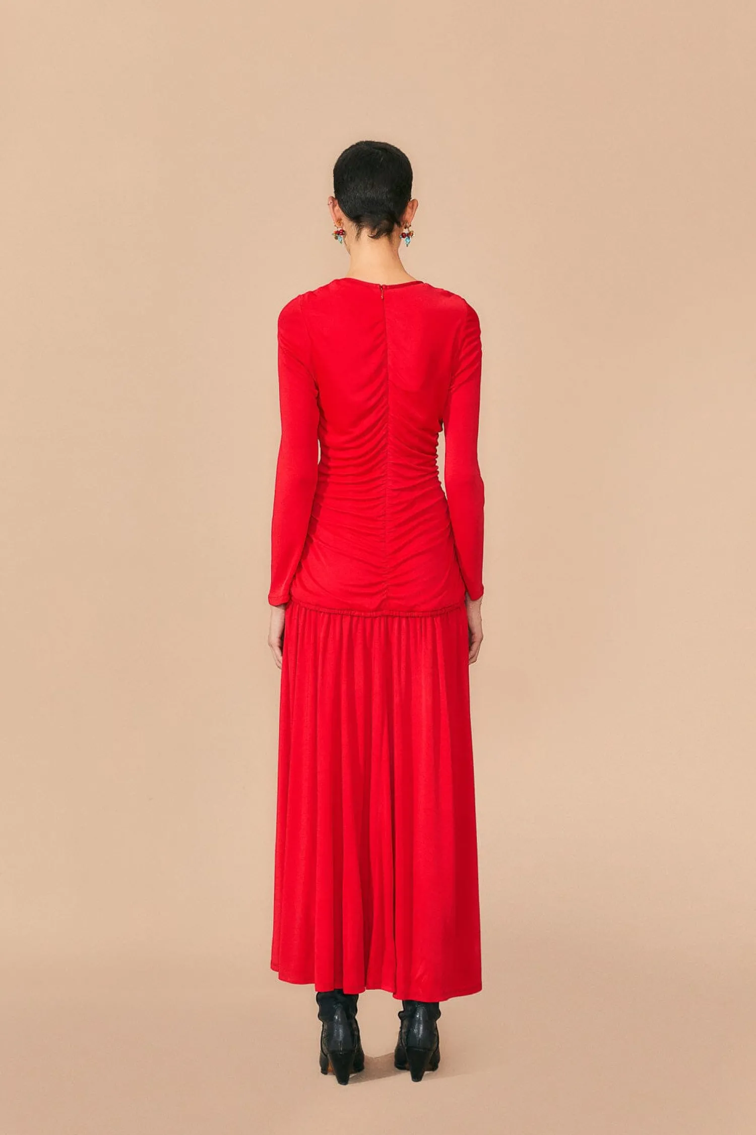 FARM Rio RED V NECKLINE LONG SLEEVE MIDI DRESS