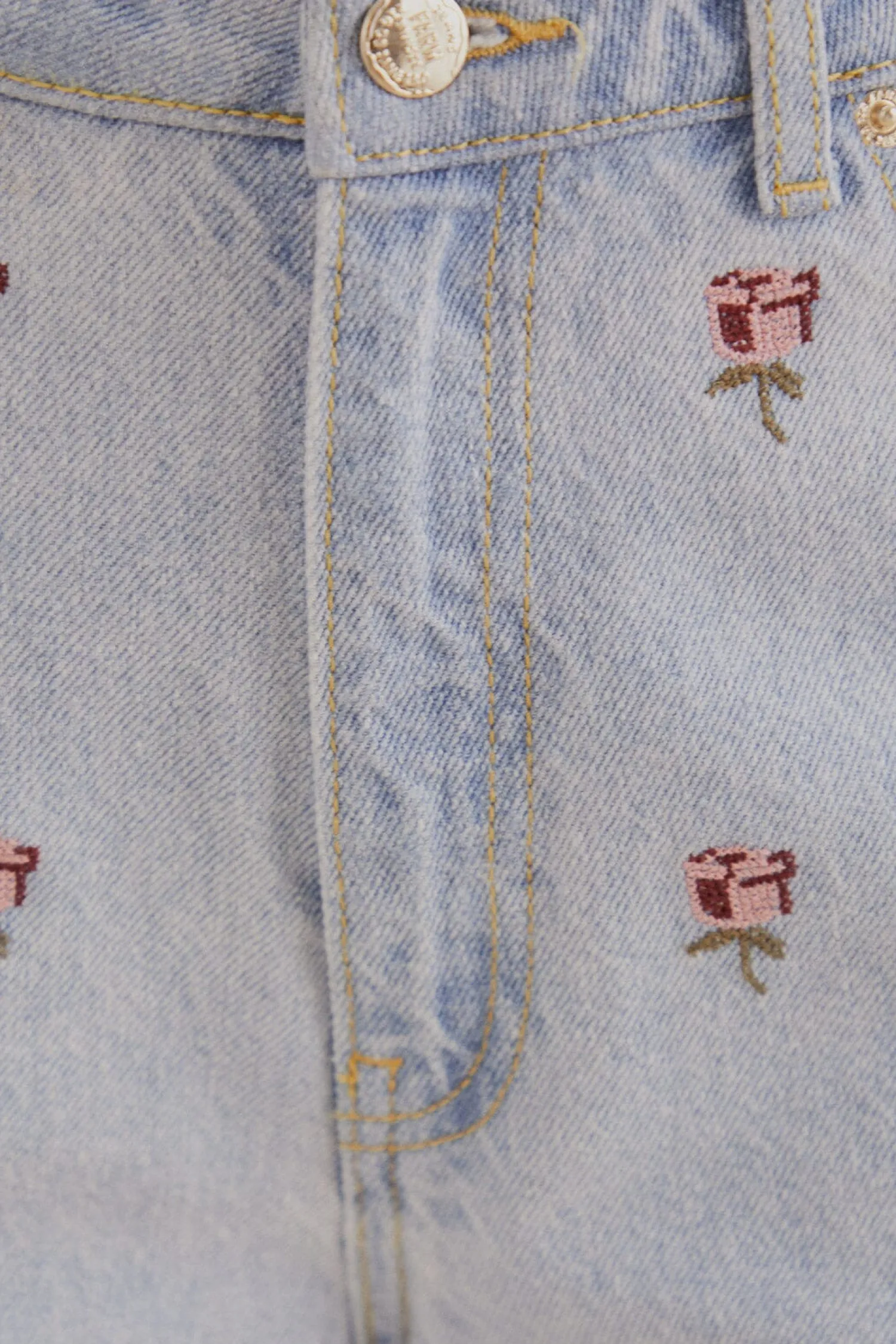 FARM Rio ROSE EMBROIDERED DENIM PANTS