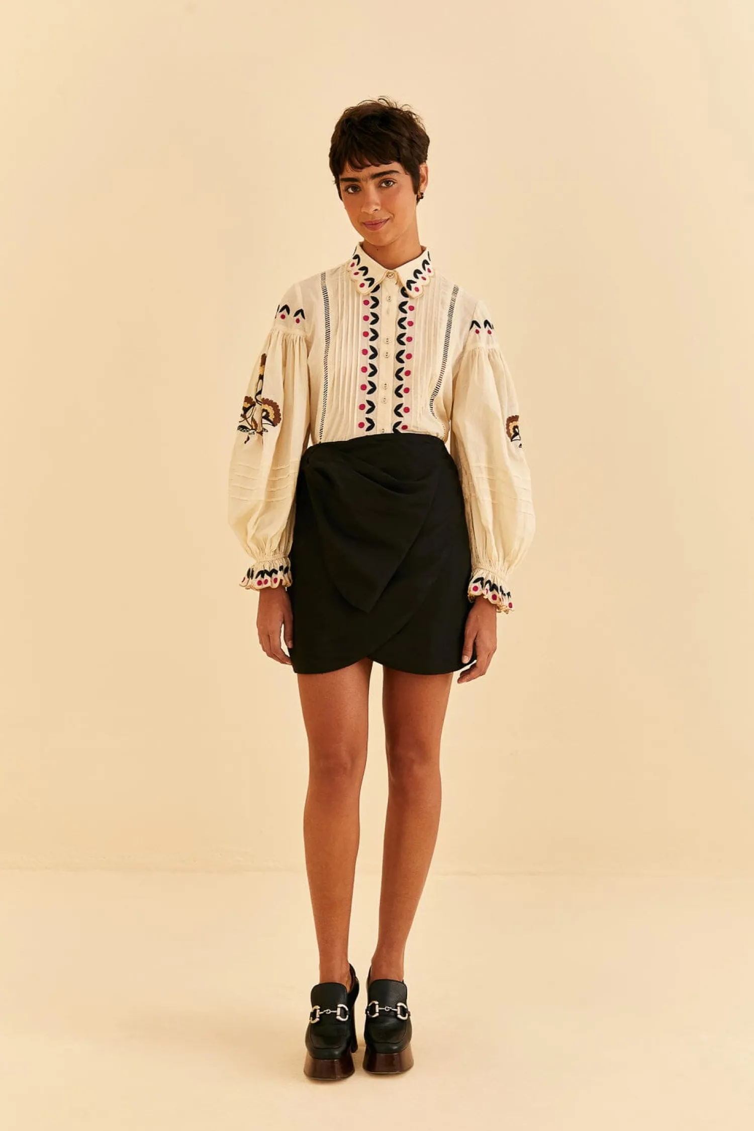FARM Rio SAND PALMS PARADISE EMBROIDERED BLOUSE