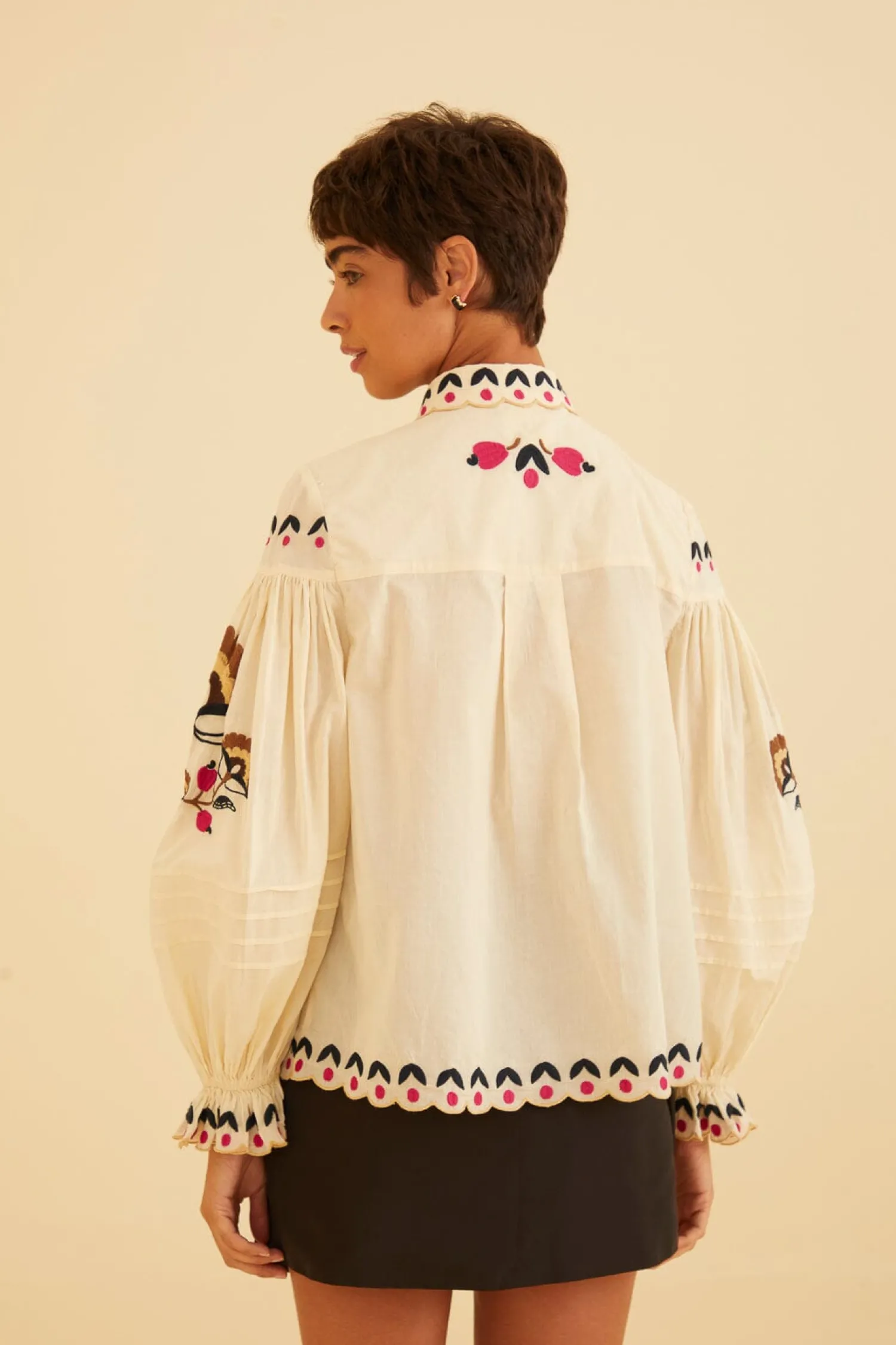 FARM Rio SAND PALMS PARADISE EMBROIDERED BLOUSE