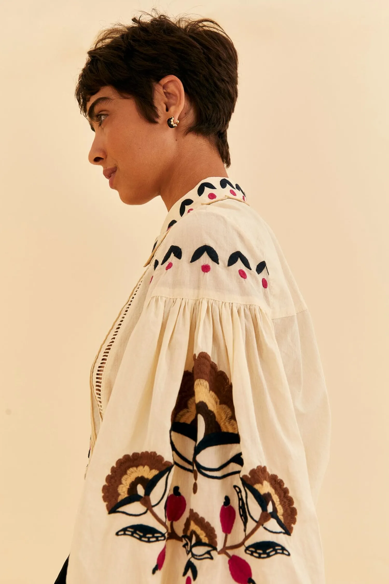 FARM Rio SAND PALMS PARADISE EMBROIDERED BLOUSE